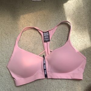 #PINK #Victoria’sSecret Sports Bra 💪